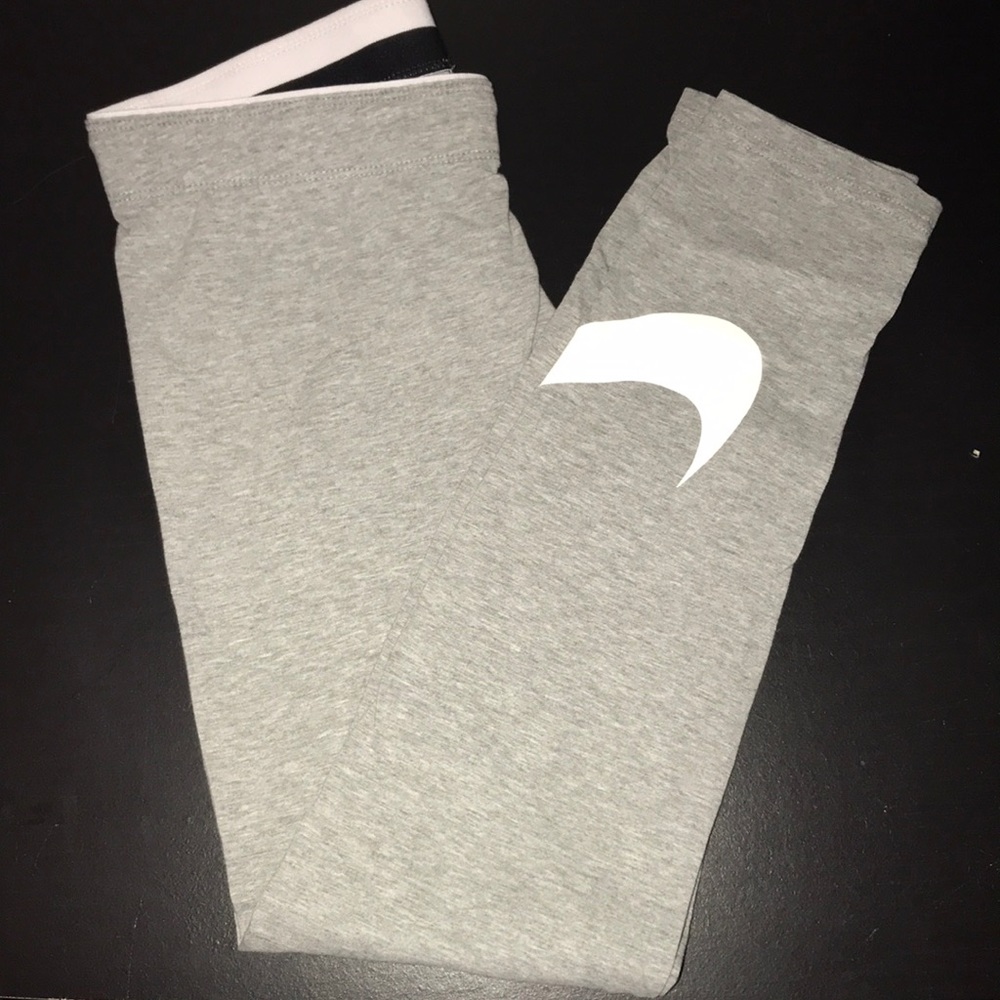 Gray Nike leggings